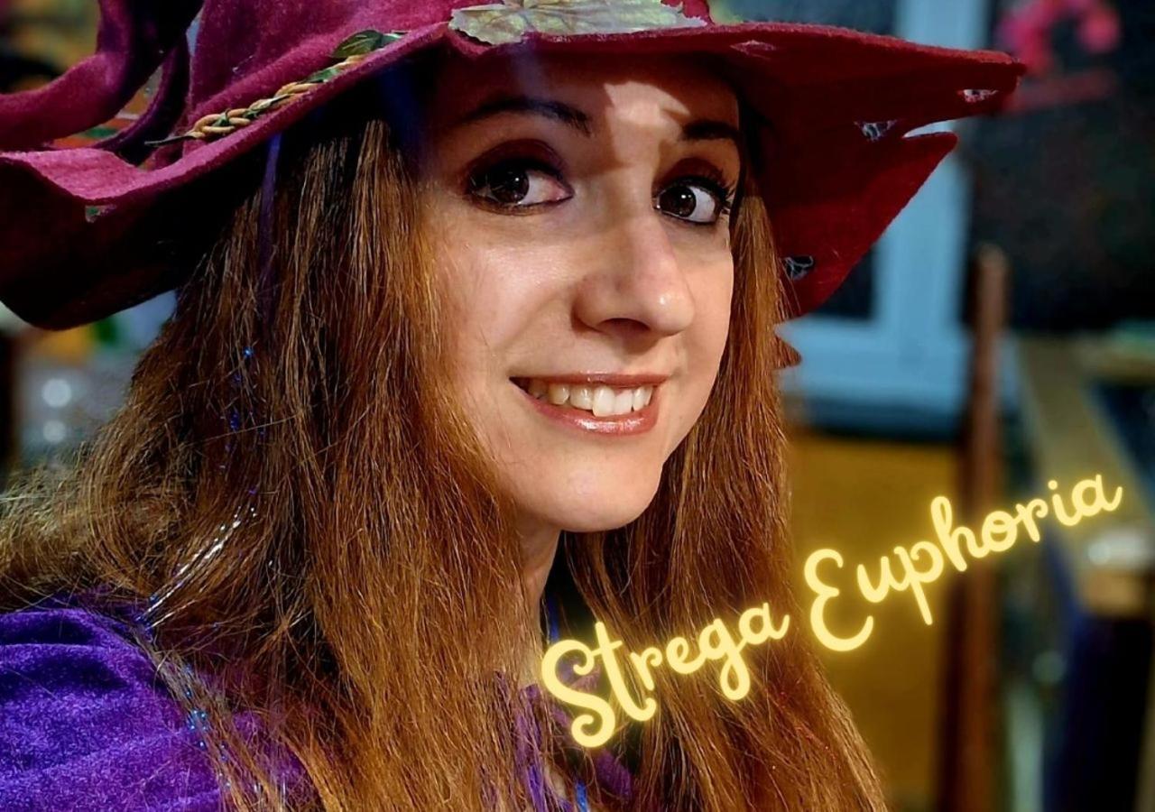 La Casa Di Strega Euphoria - Casa Vacanza Tra Arte E Magia Viterbo Zewnętrze zdjęcie